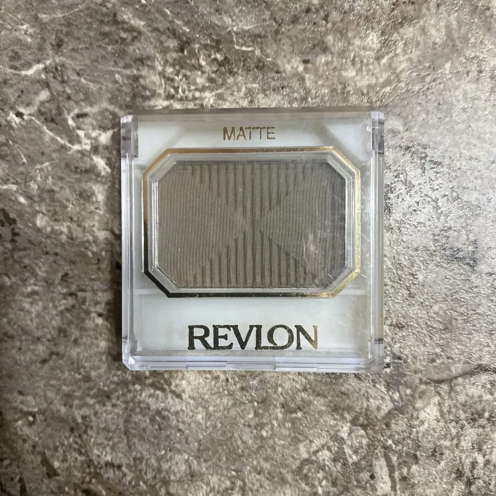 REVLON Custom Eyes Matte Eye Shadow Eyeshadow Fern .11 oz / 3.1 g New Rare HTF